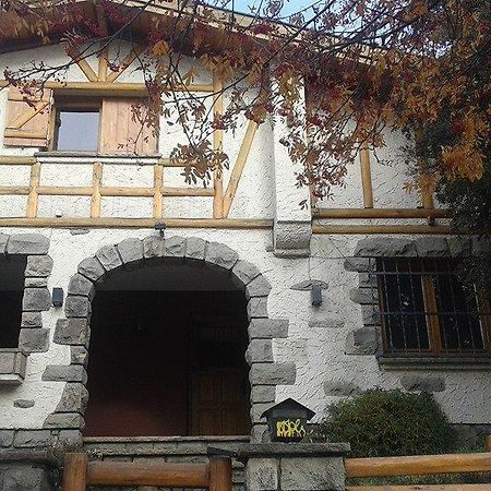 Sofi'S Hostel Сан-Карлос-де-Барілоче Екстер'єр фото