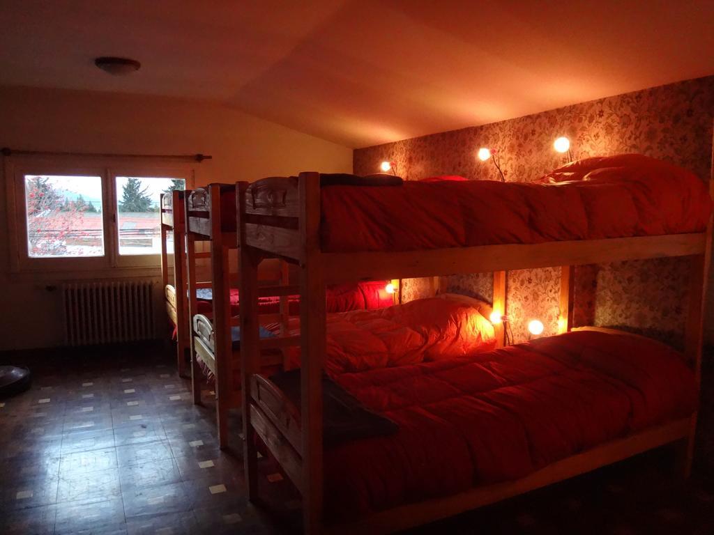 Sofi'S Hostel Сан-Карлос-де-Барілоче Номер фото