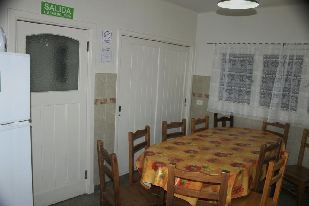 Sofi'S Hostel Сан-Карлос-де-Барілоче Екстер'єр фото