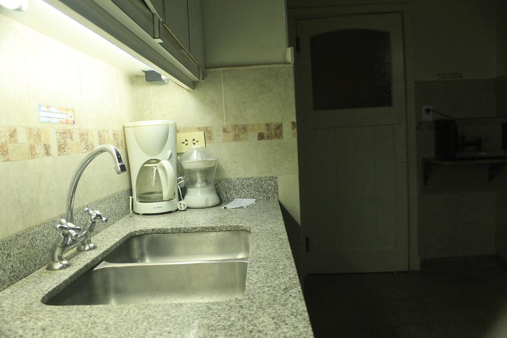 Sofi'S Hostel Сан-Карлос-де-Барілоче Екстер'єр фото